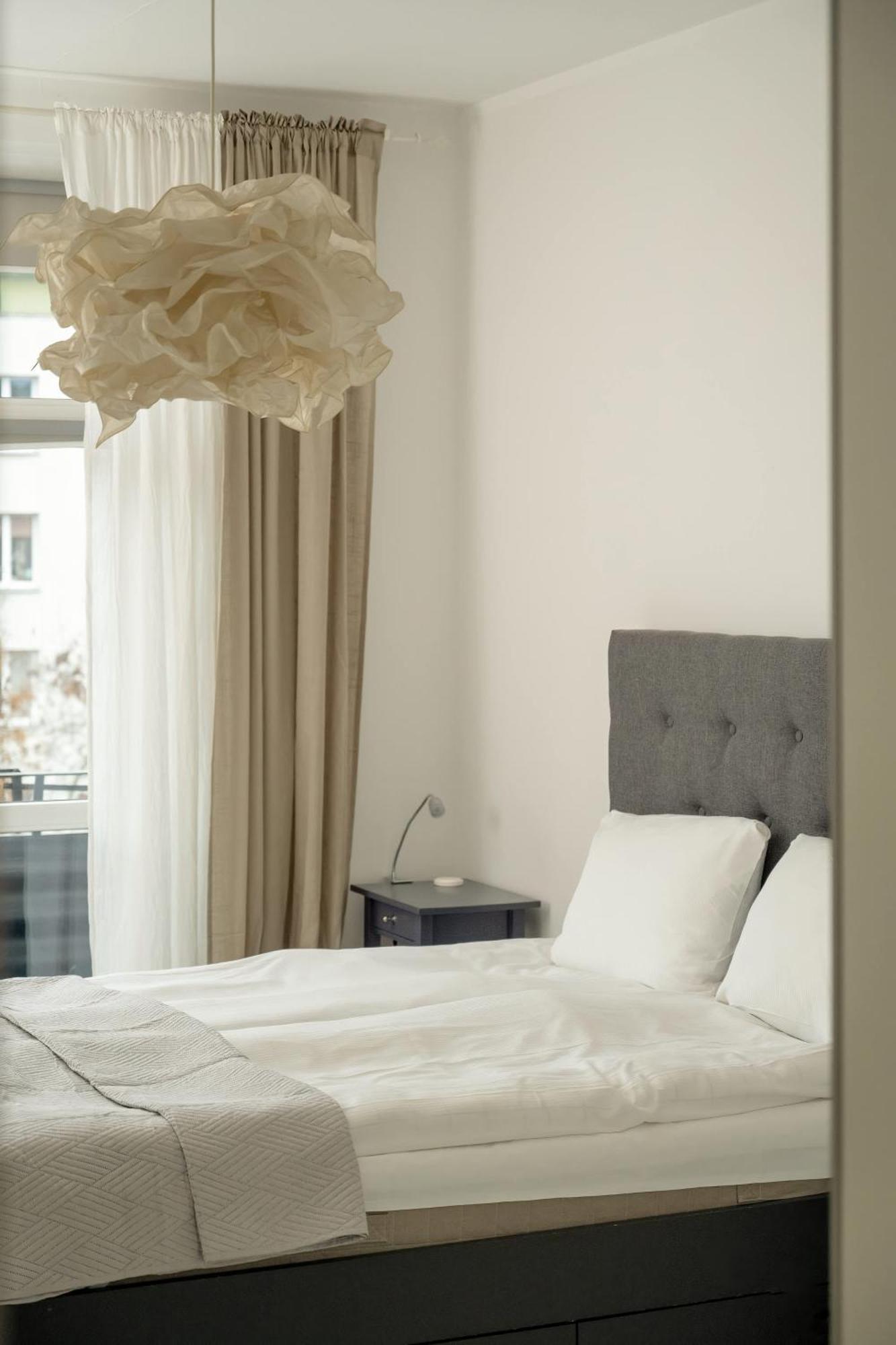 Pawlowa Stylish Apartment With Balcony & Home Office Wroclaw By Noclegi Renters Экстерьер фото